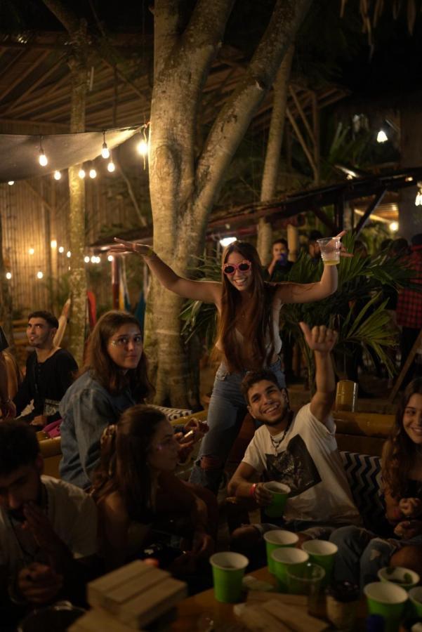 Hidden House Hostel Party Montanita Luaran gambar