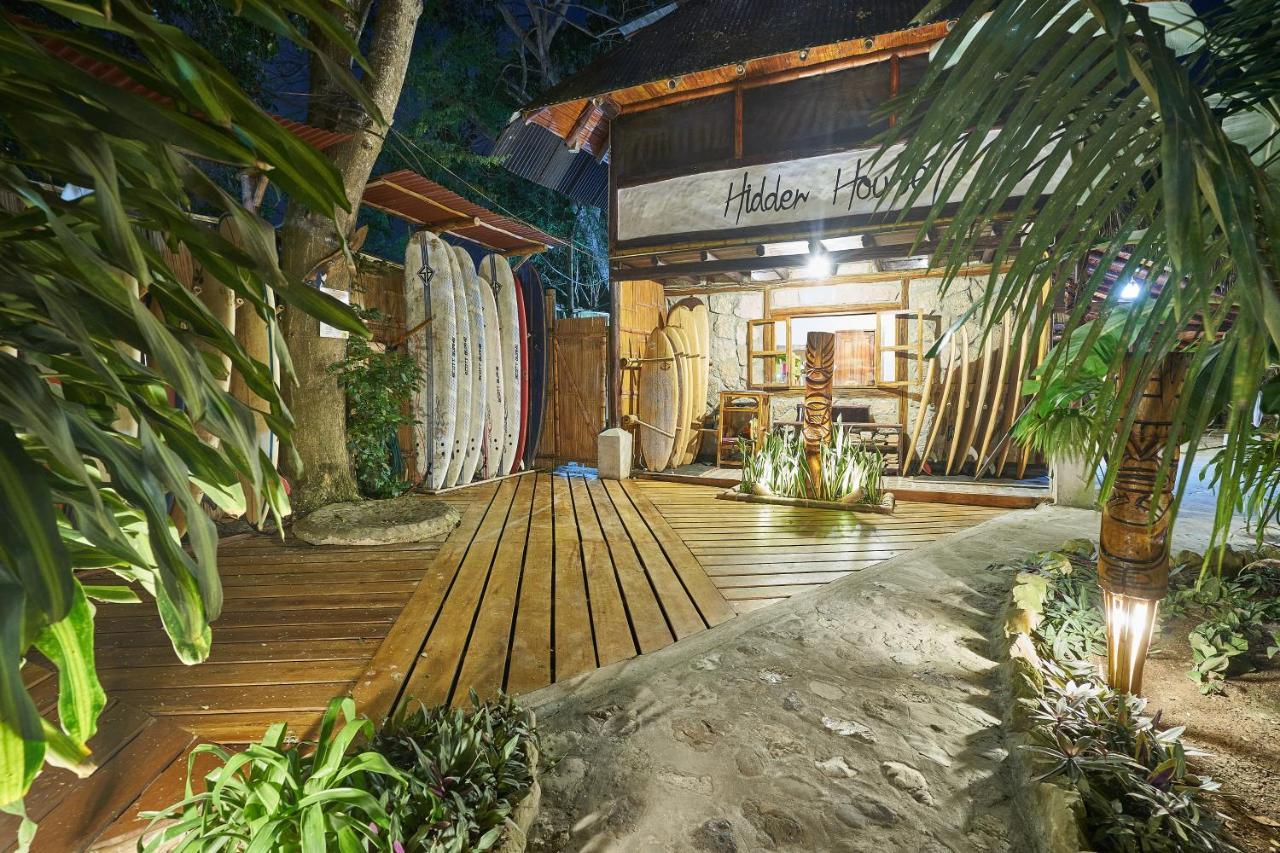 Hidden House Hostel Party Montanita Luaran gambar